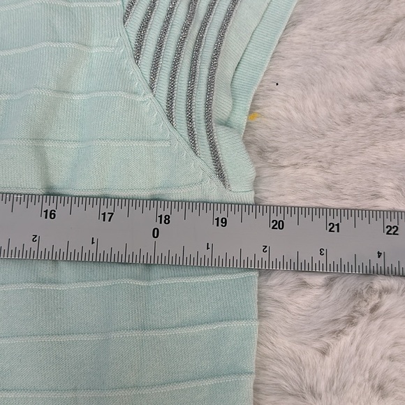 Alex Marie Short Sleeve Blouse Seafoam Green silver threading on sleeves size XL - Picture 9 of 12